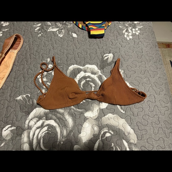 Minimale Animale knotted ribbed bikini top. Size small. Red and brown - Picture 6 of 6